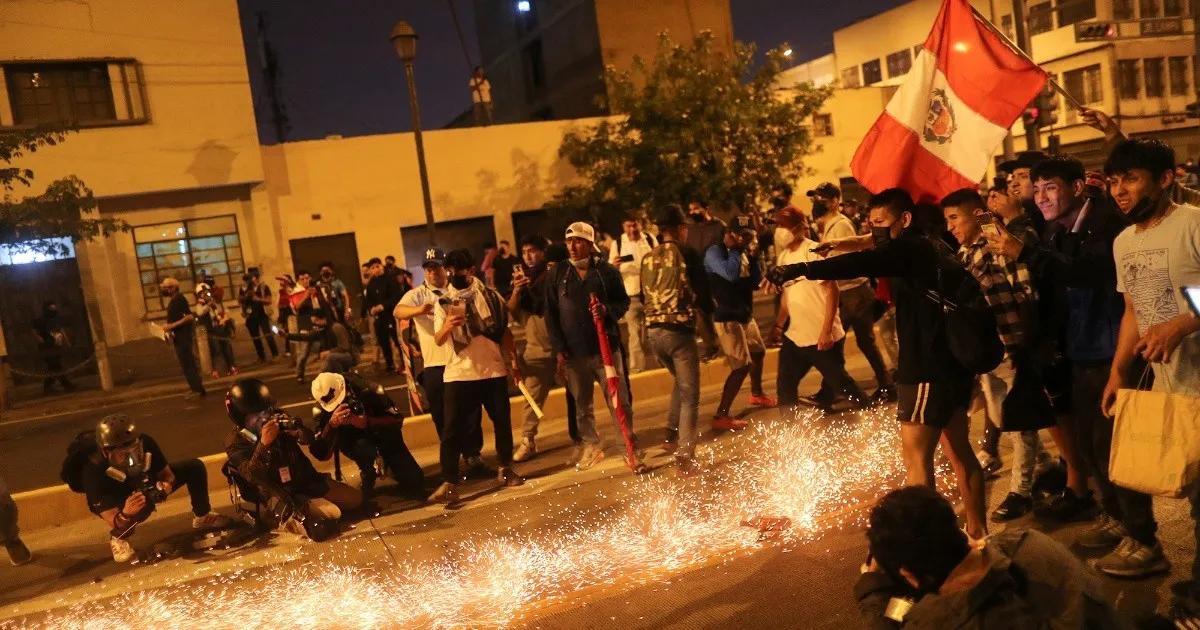 Destitución de Castillo en Perú: Aumenta a 24 las cifras de muertos tras protestas