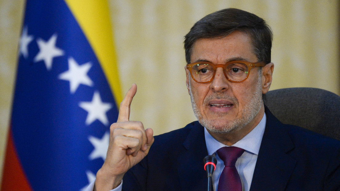 Félix Plasencia es designado como secretario general del ALBA-TCP