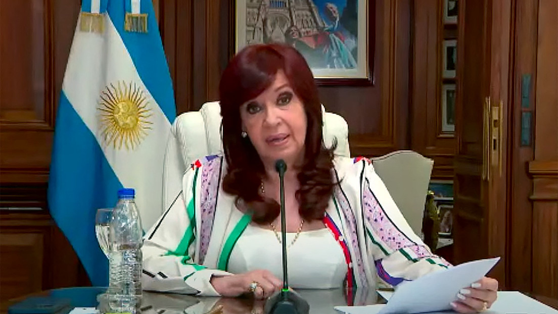 Argentinos se movilizan para que tribunal no “fusile” a Cristina Fernández