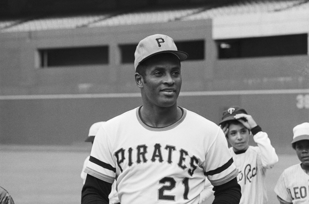 Roberto Clemente, el Gran Campeón de la Solidaridad será héroe nacional