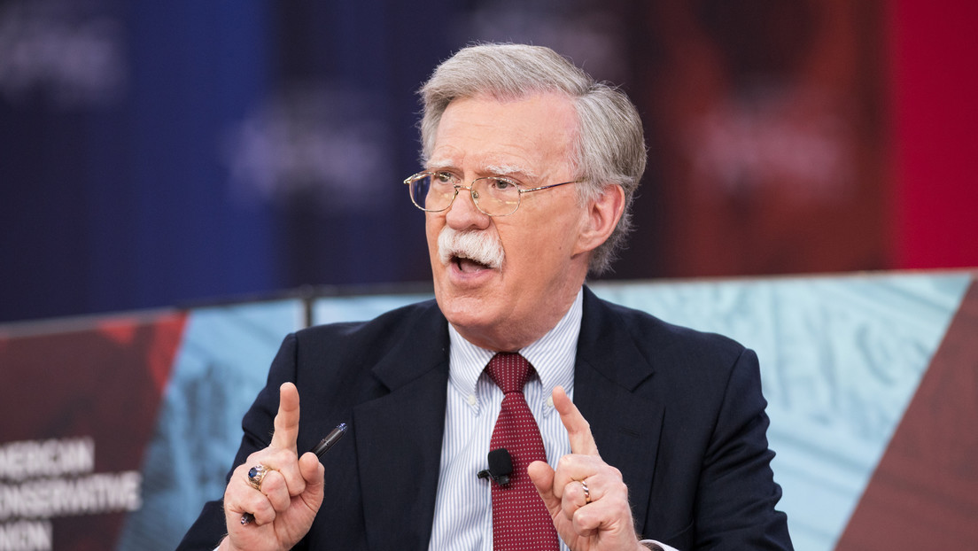 El ex asesor de Seguridad Nacional de Trump considera lanzar su candidatura para ‘detener’ su reelección