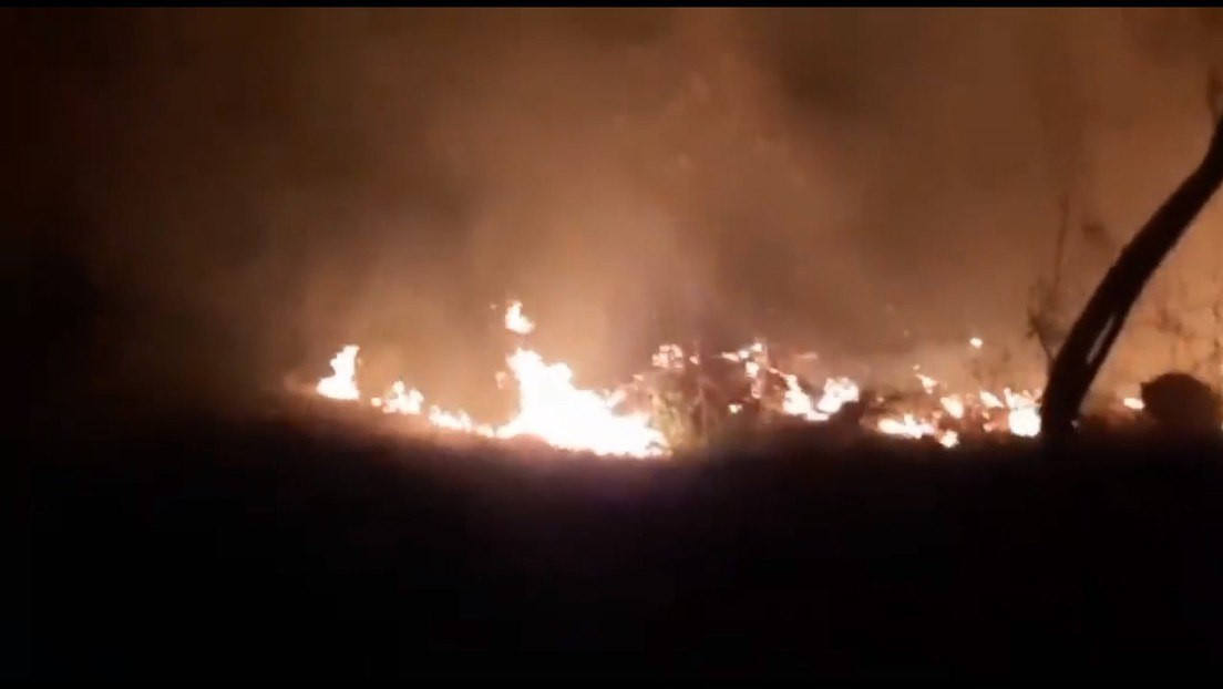 Fuerte incendio en el volcán de San Salvador