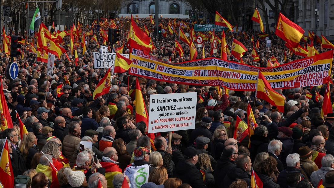 Decenas de miles de personas protestan en Madrid contra el Gobierno de España
