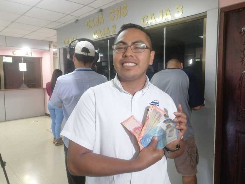 Gobierno inició pago de salarios a servidores públicos