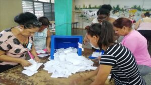 Encomió presidente de Cuba resultados de elecciones nacionales