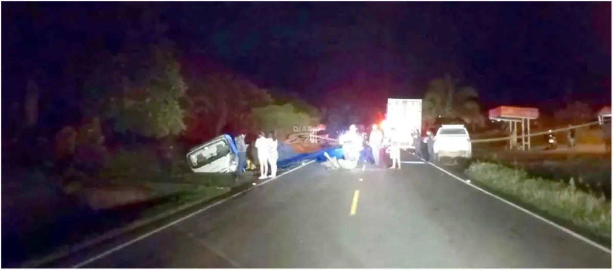 Nicaragüense fallece en Costa Rica tras impactar con su moto contra un furgón