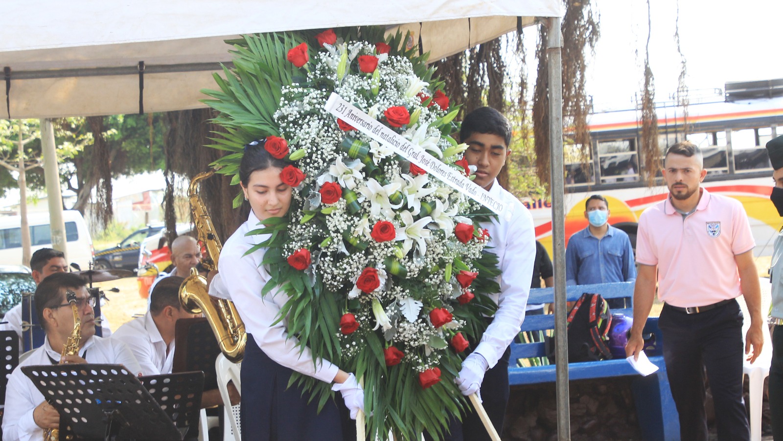 Comuna capitalina rinde homenaje al héroe y general José Dolores Estrada