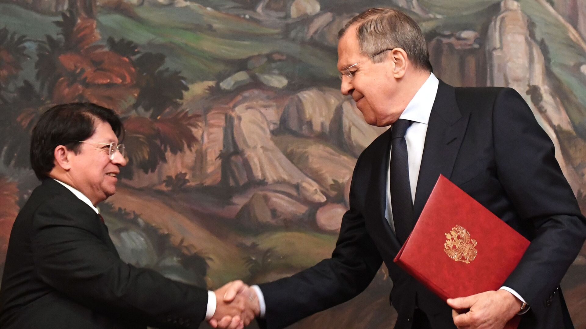 Cancilleres de Rusia y Nicaragua abordan cooperación económica y comercial