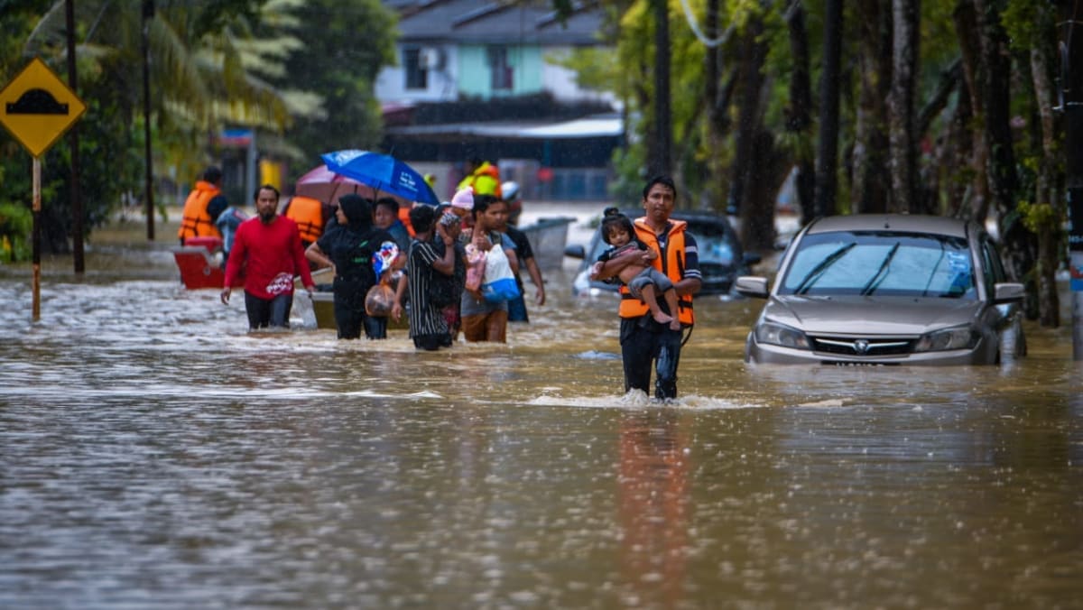 Fuertes lluvias dejan en Malasia al menos 4 muertos y más de 36.000 evacuados