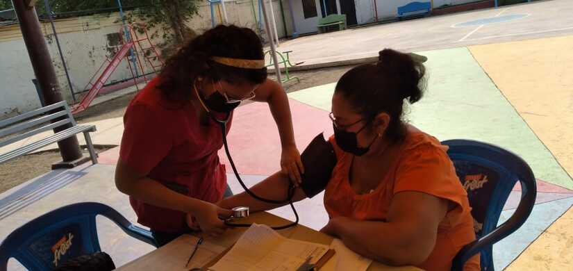 Feria de Salud llega a pobladores del barrio Riguero en Managua