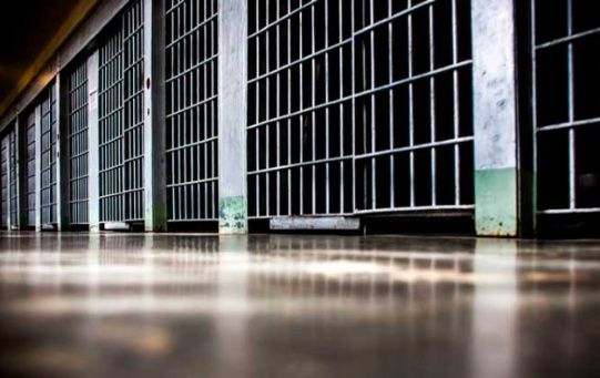 Familiares de reos asesinados en Ecuador demandan al Estado