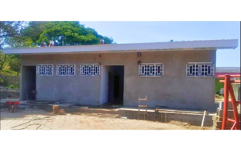 Construcción de Taller de mantenimiento de equipos médicos avanza en 81%