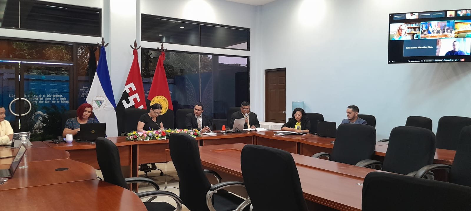 MINED fortalece la educación básica en el aprendizaje inglés
