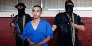 Cadena perpetua a dos asesinos de tres policías