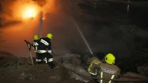Incendio de un edificio deja al menos 16 muertos en Dubai, EAU