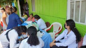 Modelo de salud comunitaria atiende a familias del barrio Nora Astorga