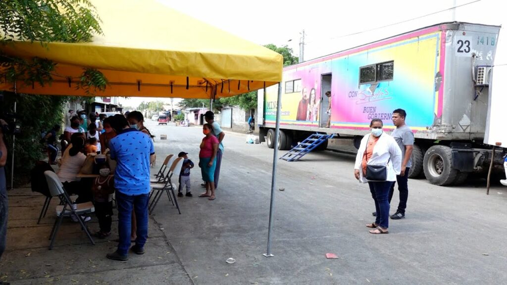 Modelo de salud comunitaria atiende a familias del barrio Hugo Chávez