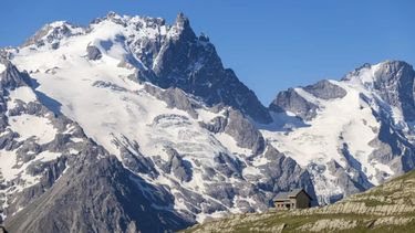 Una avalancha en los Alpes franceses deja 4 muertos y varios heridos