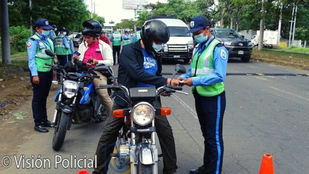 La policía retuvo 44 motorizados por conducir “bolos” la última semana