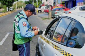 La policía retuvo 44 motorizados por conducir “bolos” la última semana