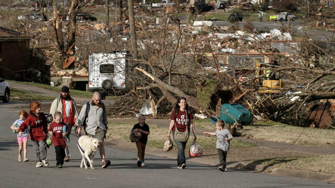 11 muertos y múltiples heridos: EE.UU. hace un balance tras una serie de devastadores tornados