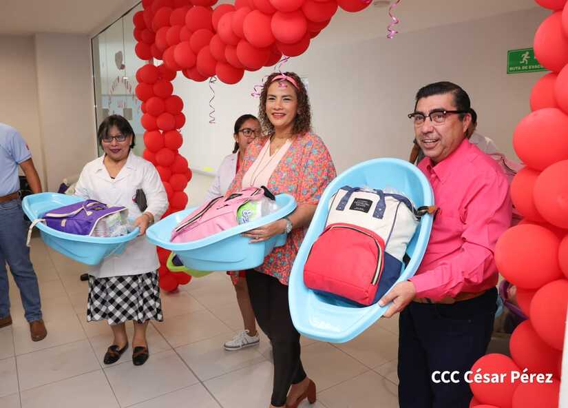 Madres de este 30 de mayo recibieron obsequios