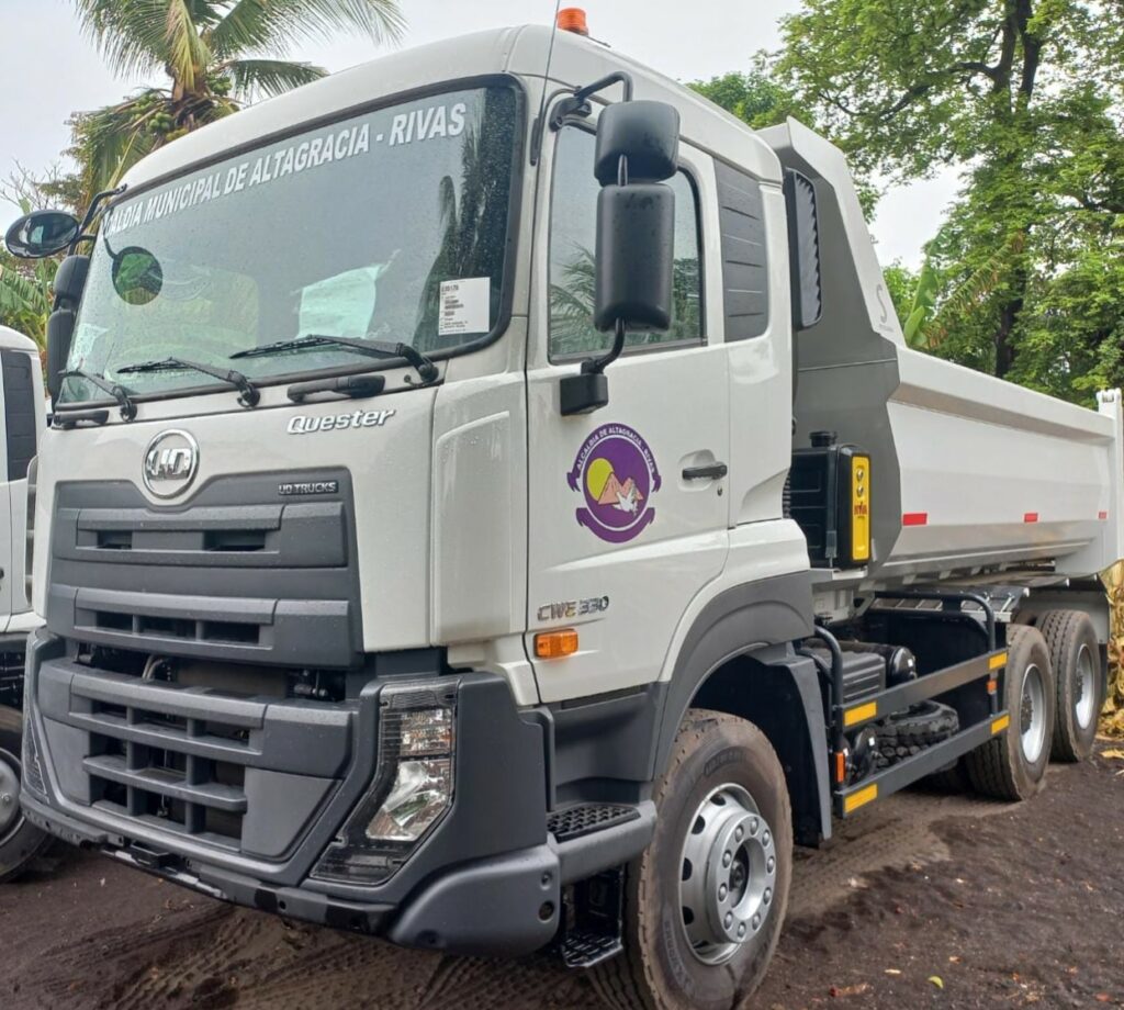 Alcaldía de Altagracia recibe módulo de maquinaria para mejorar limpieza