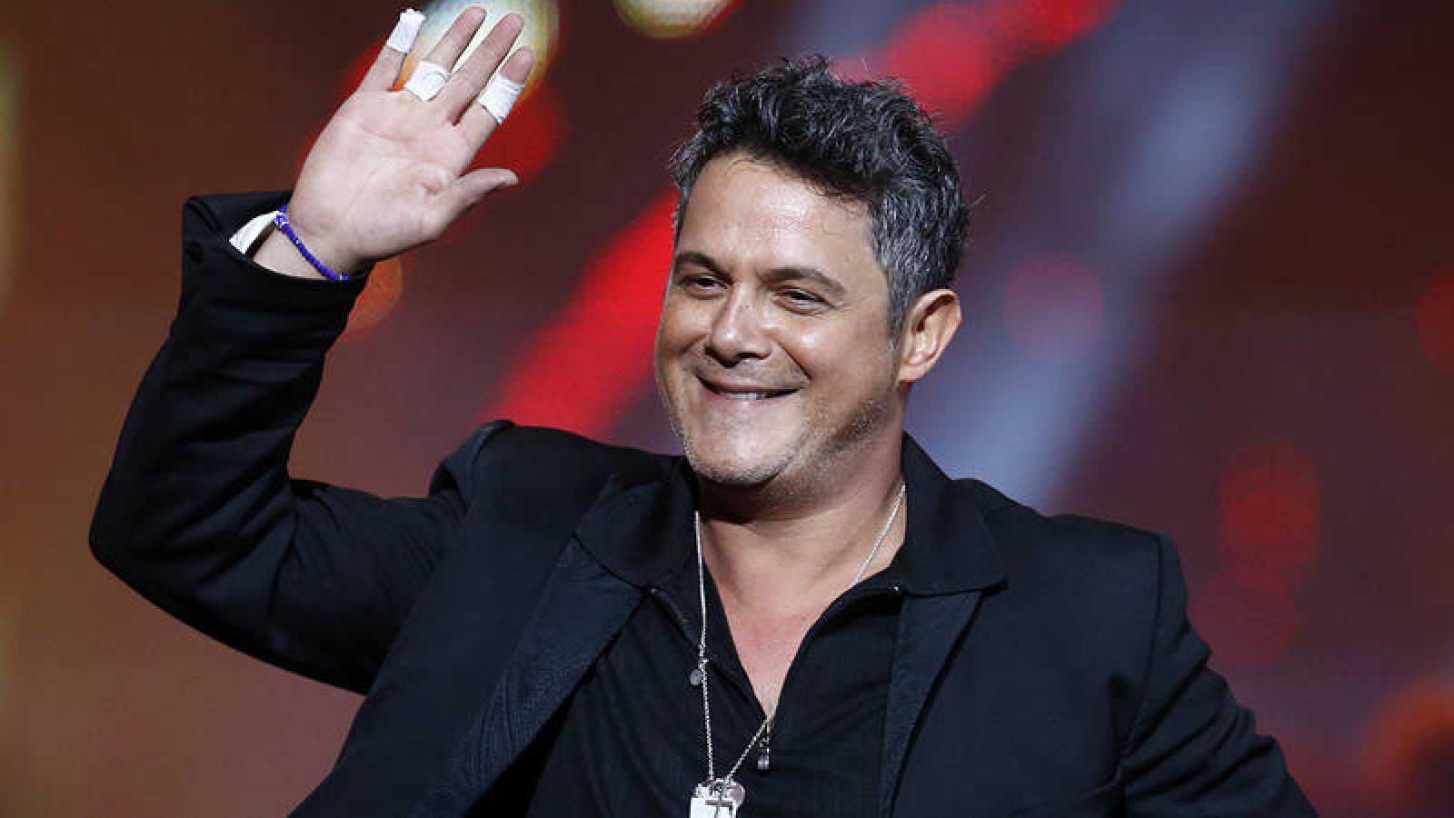 Raquel Perera desvela cómo está Alejandro Sanz tras el preocupante mensaje sobre su salud mental