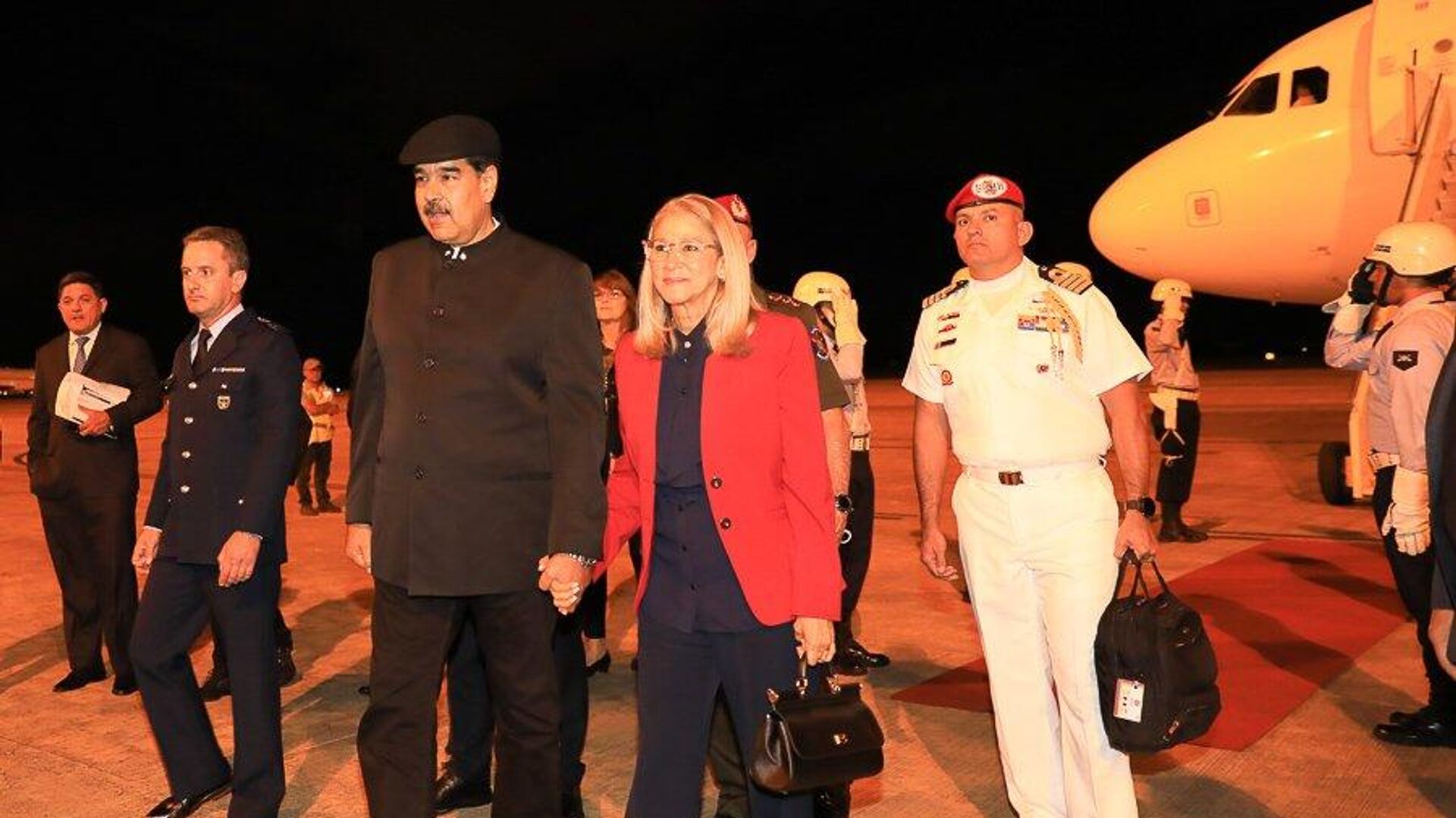 Maduro llega a Brasil para seguir el restablecimiento de las relaciones bilaterales