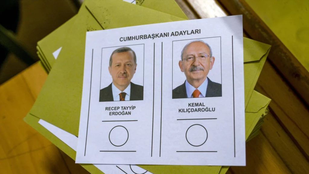 Cierran las urnas en la segunda vuelta de las presidenciales de Turquía