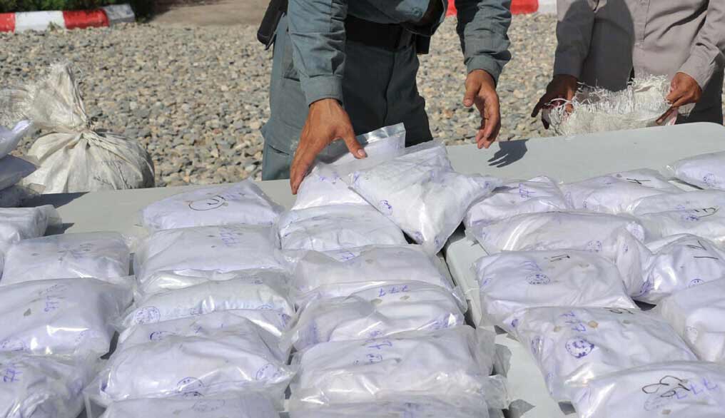 Ocupan en Pakistán 101 kg de drogas y cinco mil 500 pastillas