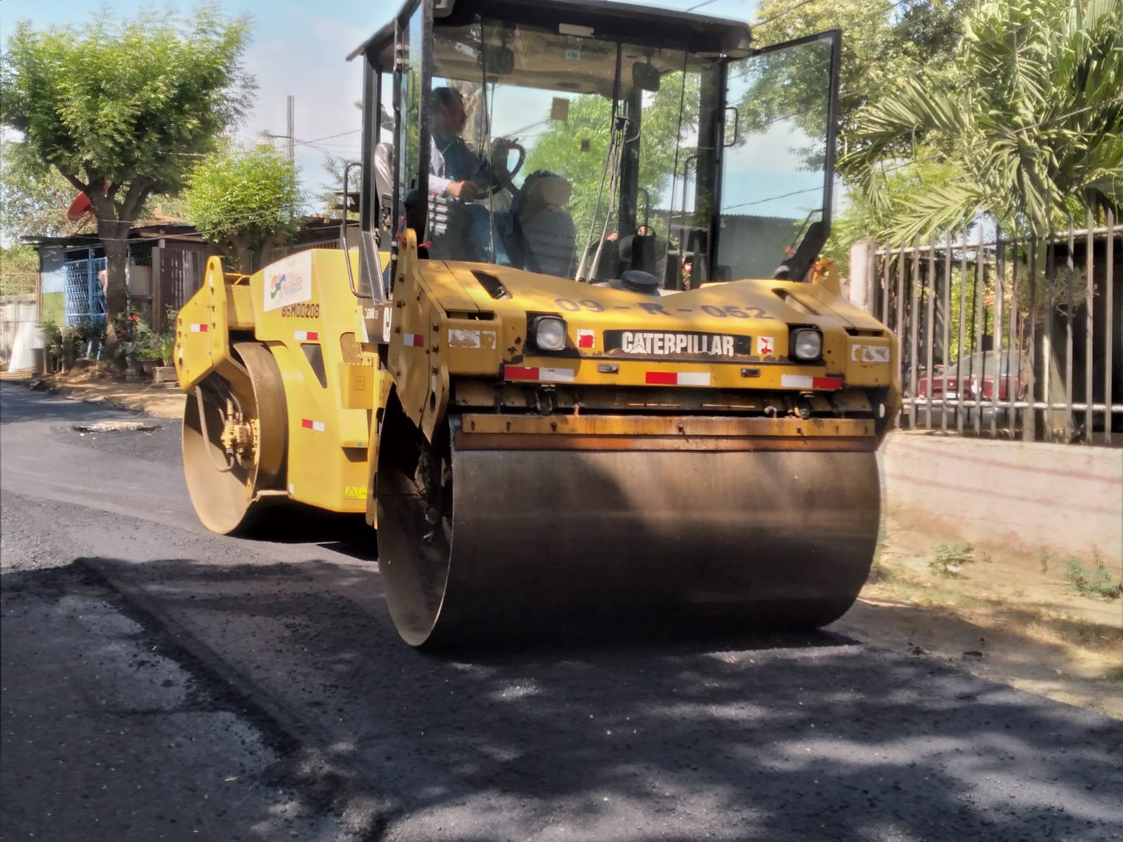 ALMA realiza mejoramiento vial en barrio Lomas de San Judas