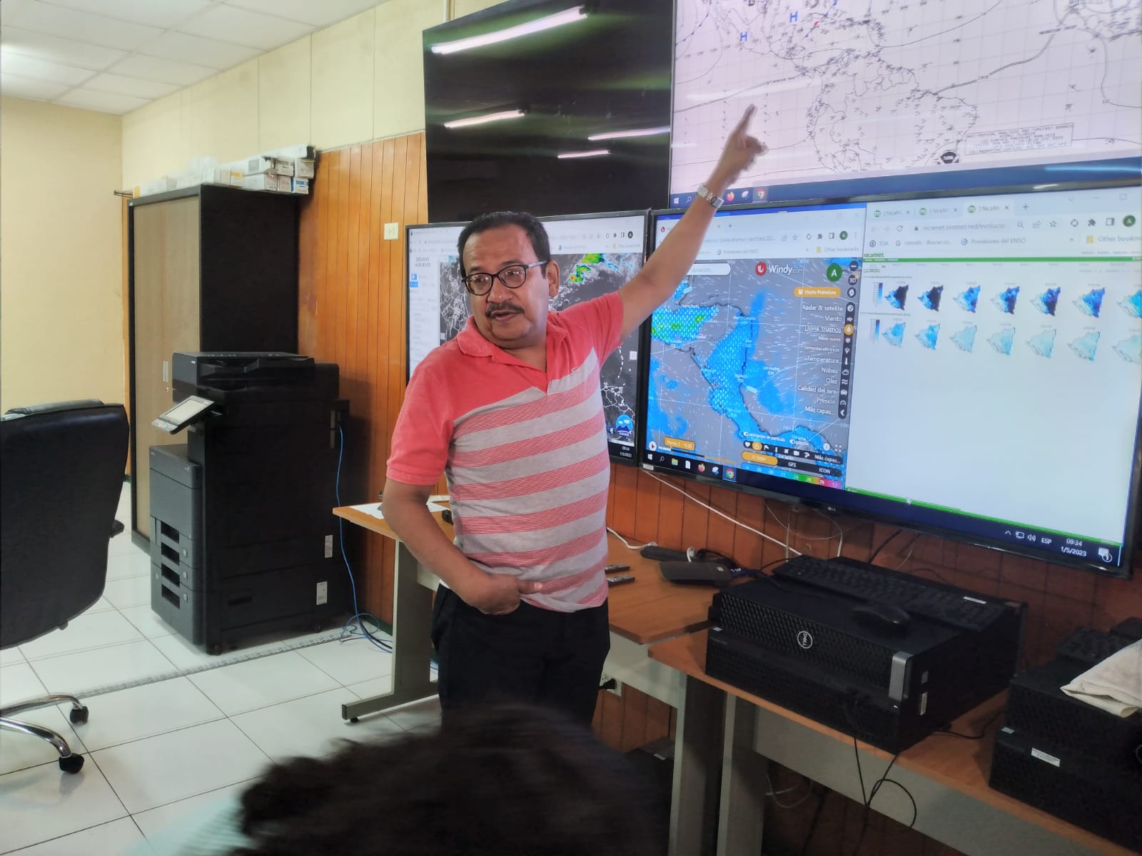 Nicaragua bajo alta presión atmosférica y un frente frío