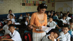 Vicepresidenta destaca que el 78% de docentes del Mined en Nicaragua son mujeres