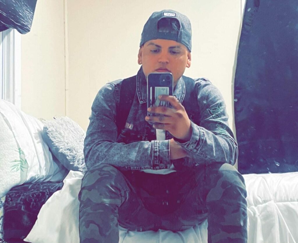 Al menos unos 40 nicaragüenses, han fallecido en diferentes circunstancias en los Estados Unidos en lo que va de este 2023, según estadísticas brindadas este miércoles por el medio digital Confidencial. Datos brindados por el medio de comunicación, indican que la mayoría de los decesos fueron por accidentes de tránsito, otros sufrieron infartos, otros por inmersión o fueron encontrados muertos en sus domicilios y dos femicidios. La última víctima reportada, el connacional Jairo Geovanny Bonilla de 25 años de edad, quien fue encontrado muerto, en la casa donde habitaba en New Jersey, el domingo pasado. Bonilla, fue encontrado muerto por un familiar en una postura extraña, un día después de haber tenido una reunión con amigos, con los que paso un rato ameno. Se conoció que el compatriota, era oriundo del barrio José Dolores Estrada en Managua.