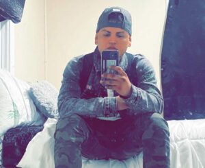 Al menos unos 40 nicaragüenses, han fallecido en diferentes circunstancias en los Estados Unidos en lo que va de este 2023, según estadísticas brindadas este miércoles por el medio digital Confidencial. Datos brindados por el medio de comunicación, indican que la mayoría de los decesos fueron por accidentes de tránsito, otros sufrieron infartos, otros por inmersión o fueron encontrados muertos en sus domicilios y dos femicidios. La última víctima reportada, el connacional Jairo Geovanny Bonilla de 25 años de edad, quien fue encontrado muerto, en la casa donde habitaba en New Jersey, el domingo pasado. Bonilla, fue encontrado muerto por un familiar en una postura extraña, un día después de haber tenido una reunión con amigos, con los que paso un rato ameno. Se conoció que el compatriota, era oriundo del barrio José Dolores Estrada en Managua.