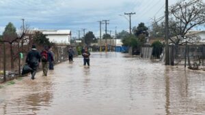 Inundaciones y lluvias dejan al menos dos muertos en Chile