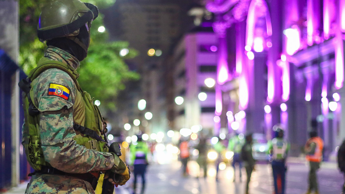Dictan prisión preventiva a un militar de Ecuador por el femicidio de una embarazada