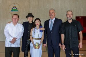 Unas 268 millones de personas hablan ruso en el mundo afirma embajador Khokholivov