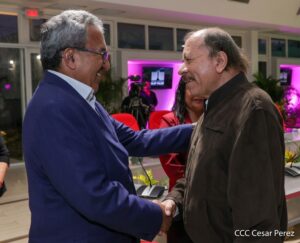 Comandante Daniel Ortega y Rosario Murillo se reúnen con el presidente del PARLACEN