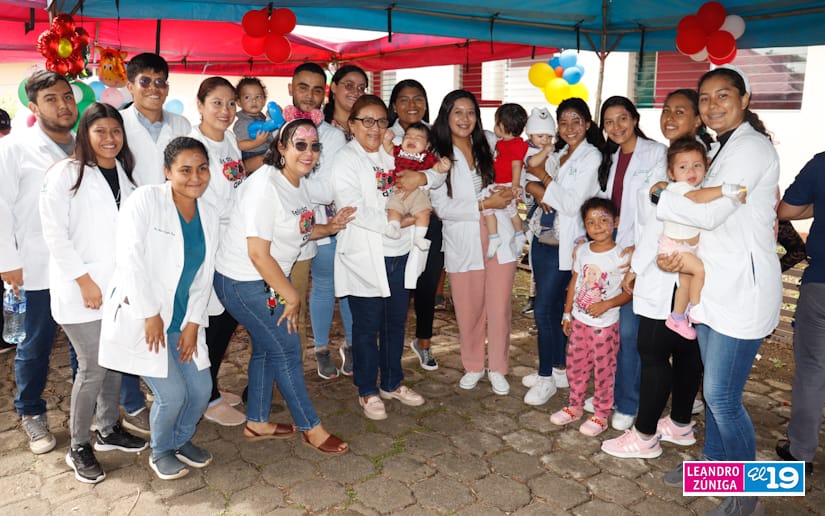 Niños pacientes en el hospital Carlos Max celebran su día