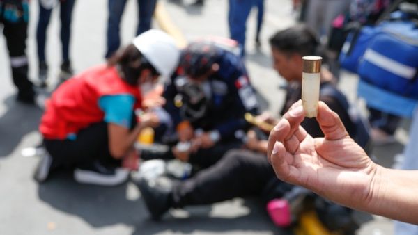 Policía peruana hiere a 12 periodistas durante protestas
