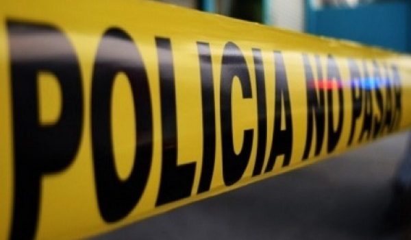 Motorizado fallece al estrellarse contra un árbol en Jalapa