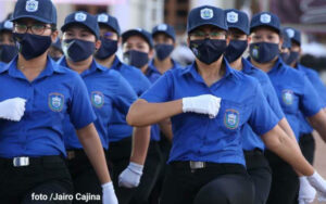 Diez mujeres asumen cargos de jefatura en direcciones del MIGOB