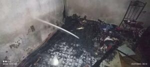 Bomberos evitan que una vivienda fuera consumida por un incendio en Rivas