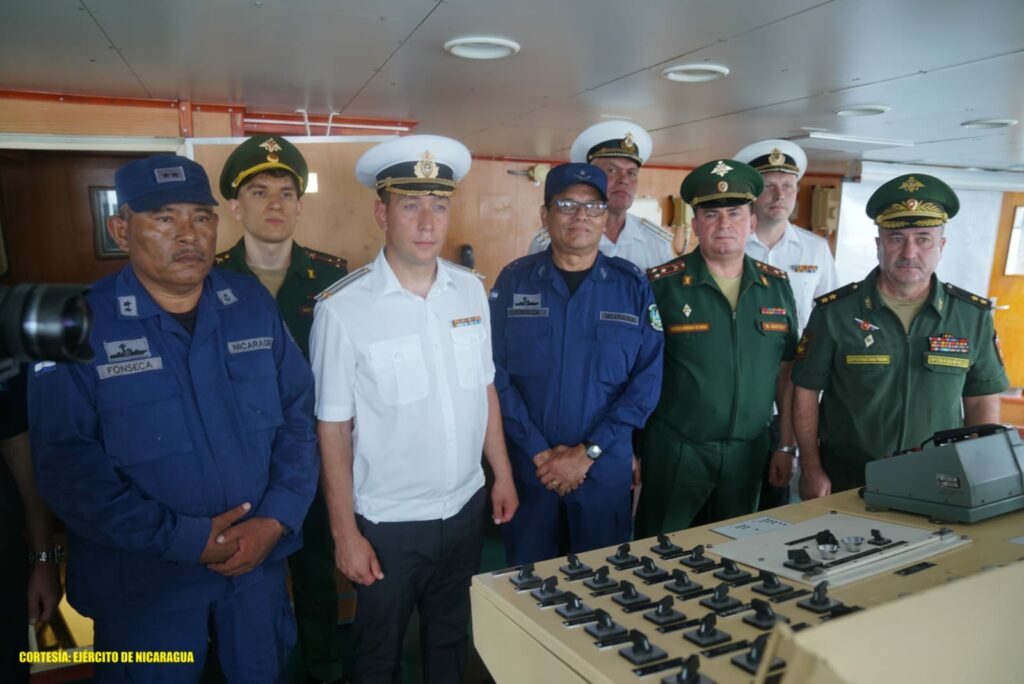 Buque Escuela Perekop ruso intercambia enseñanza naval con Ejército de Nicaragua