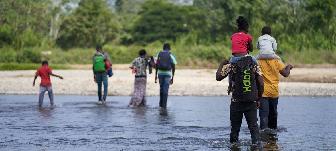 Más de 215 mil migrantes irregulares a su paso por Panamá