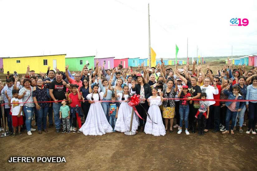 270 familias reciben sus viviendas en urbanización Caminos del Río en Managua