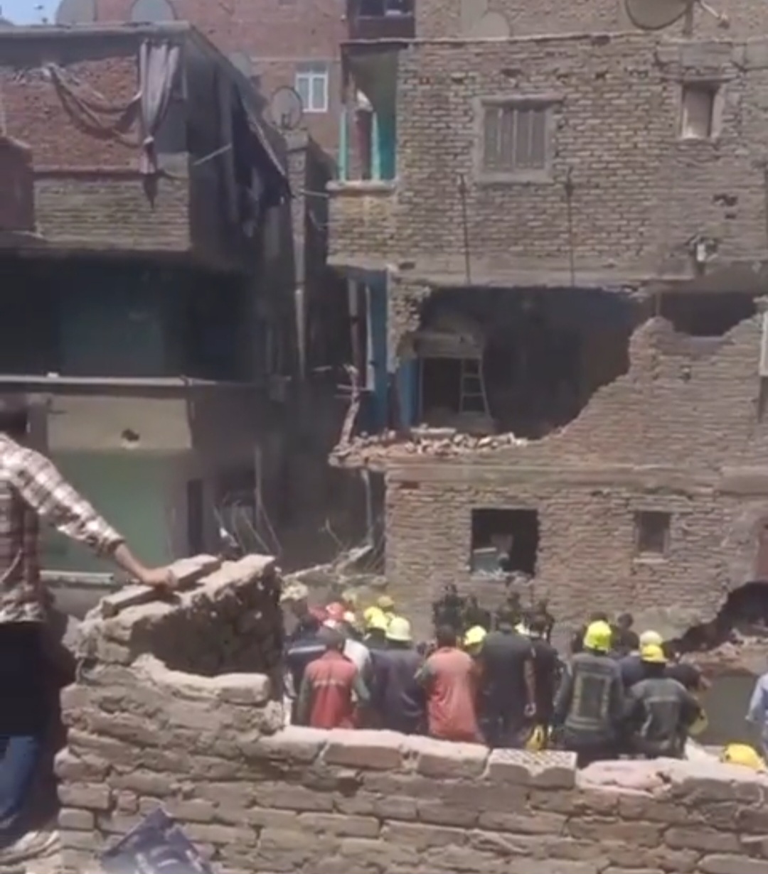 Se derrumba un edificio en El Cairo y deja 9 muertos