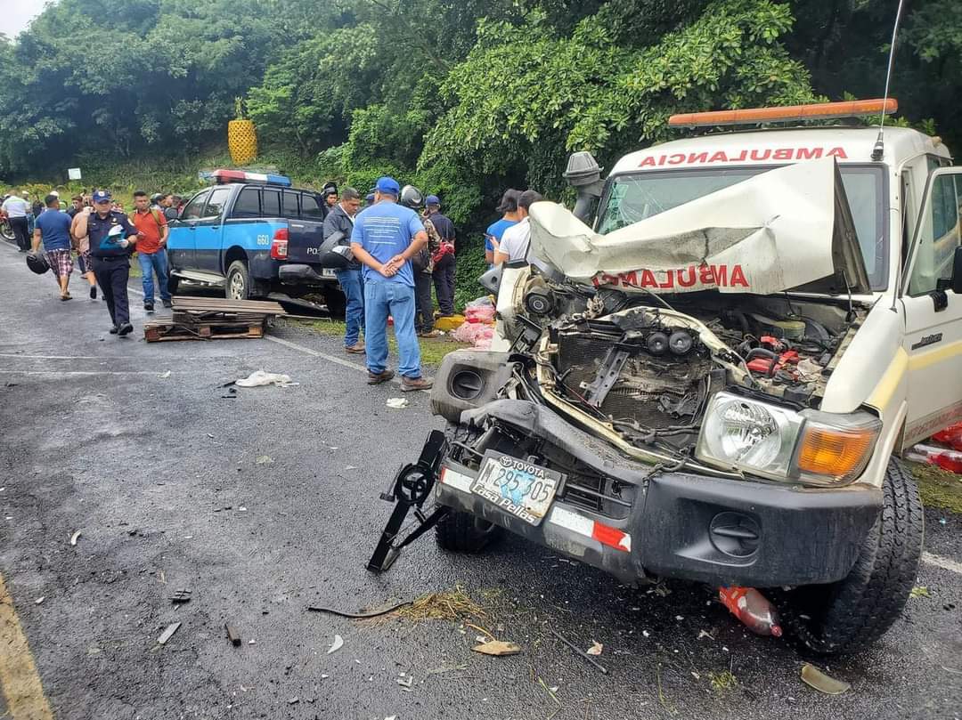 Choque entre camión y ambulancia deja un muerto y 11 heridos de gravedad en Ticuantepe
